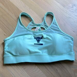 Under Armour Size L Sports Bra
